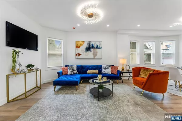 East Orange, NJ 07018,139 Sanford ST