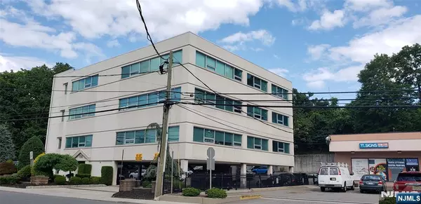 725 Grand AVE #205, Ridgefield, NJ 07657