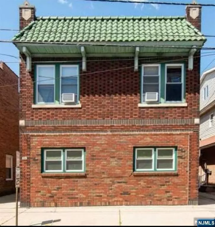 Wallington, NJ 07057,74 Wallington AVE #2