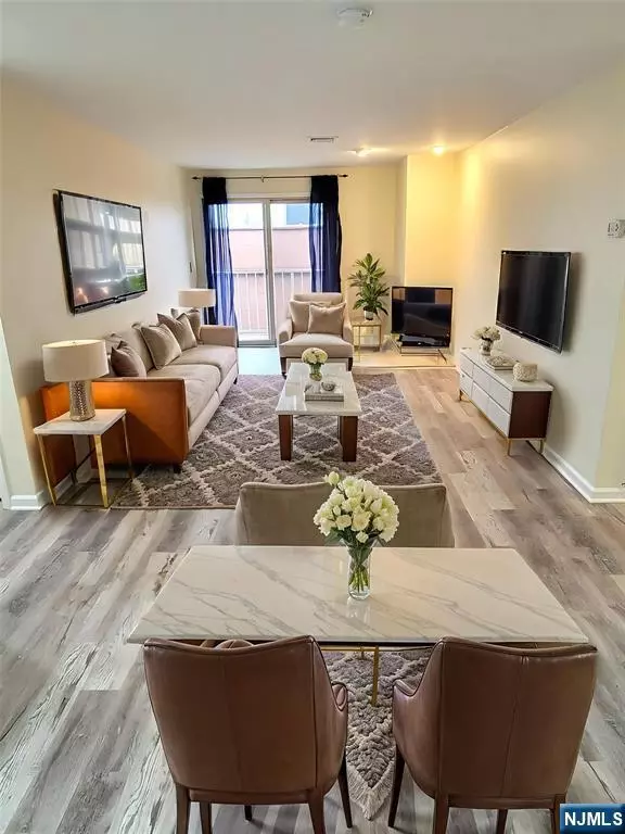 105 State ST #2H, Hackensack, NJ 07601