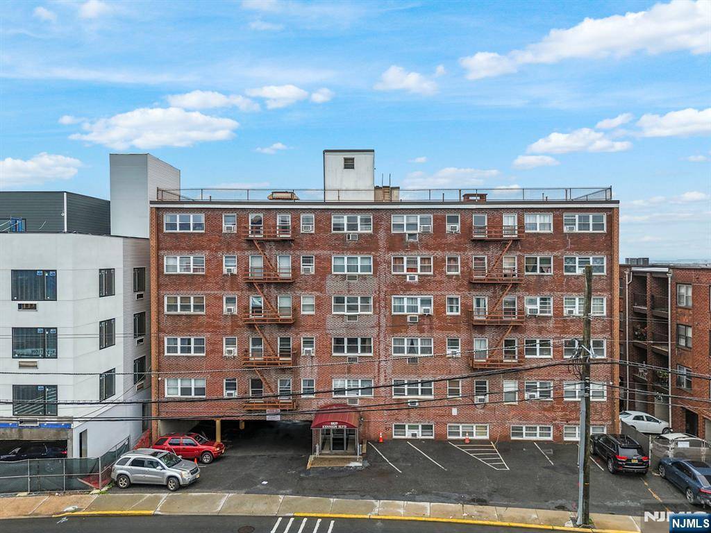 North Bergen, NJ 07047,8829 Kennedy BLVD #E5