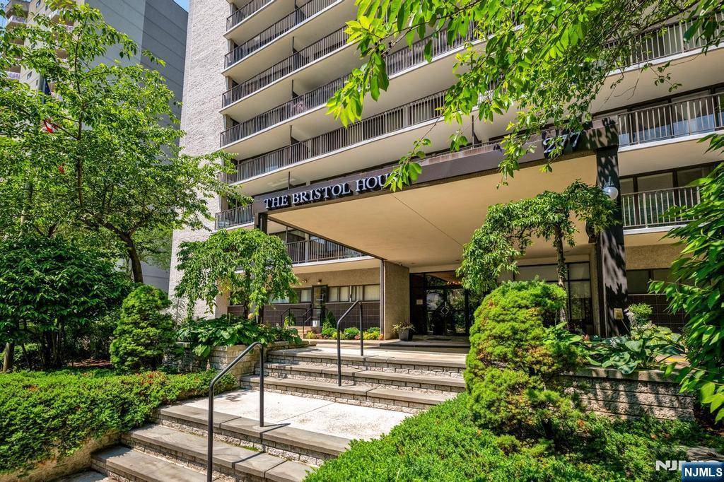 277 Prospect AVE #10C, Hackensack, NJ 07601