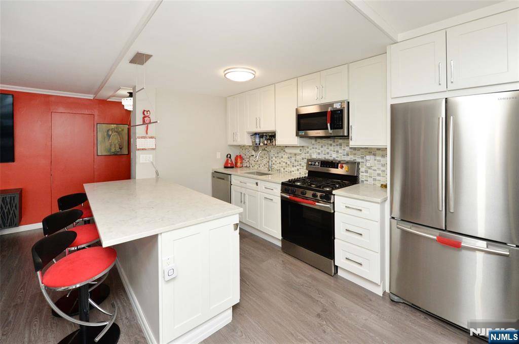 Hackensack, NJ 07601,277 Prospect AVE #10F