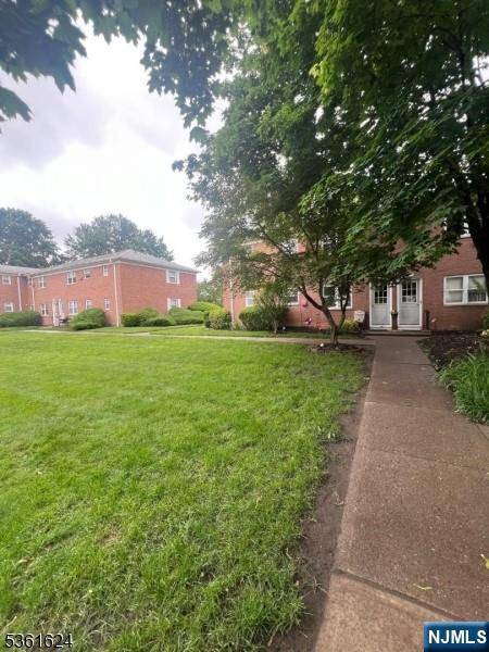 37 Manchester CT, Wayne, NJ 07470