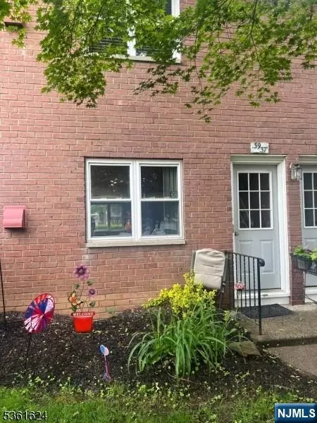 Wayne, NJ 07470,37 Manchester CT
