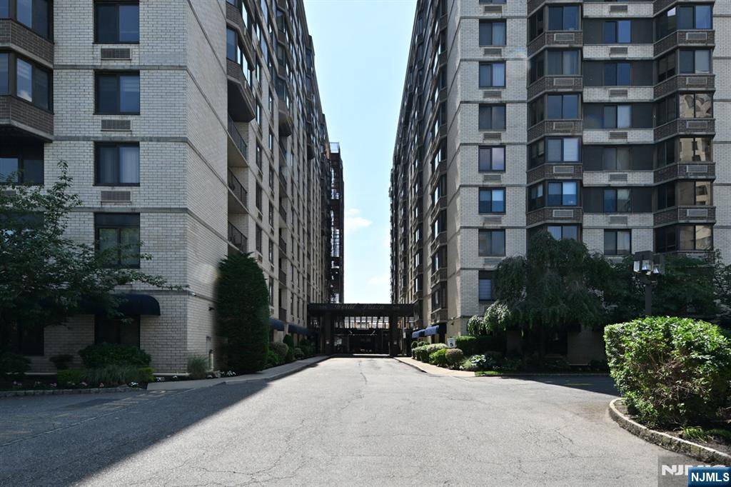 Hackensack, NJ 07601,316 Prospect AVE #9E