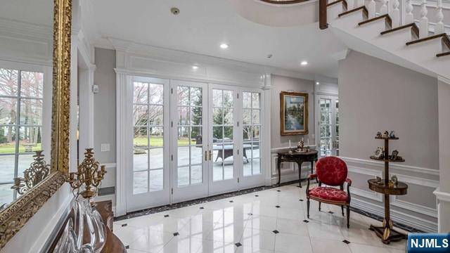 Cresskill, NJ 07626,366 E Madison AVE