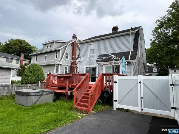 Rutherford, NJ 07070,360 Carmita AVE