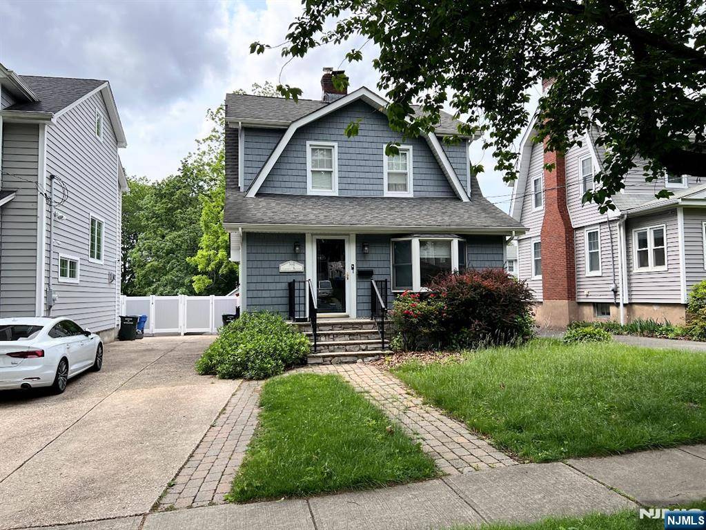 360 Carmita AVE, Rutherford, NJ 07070