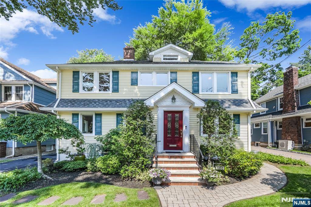 1090 Sussex RD, Teaneck, NJ 07666