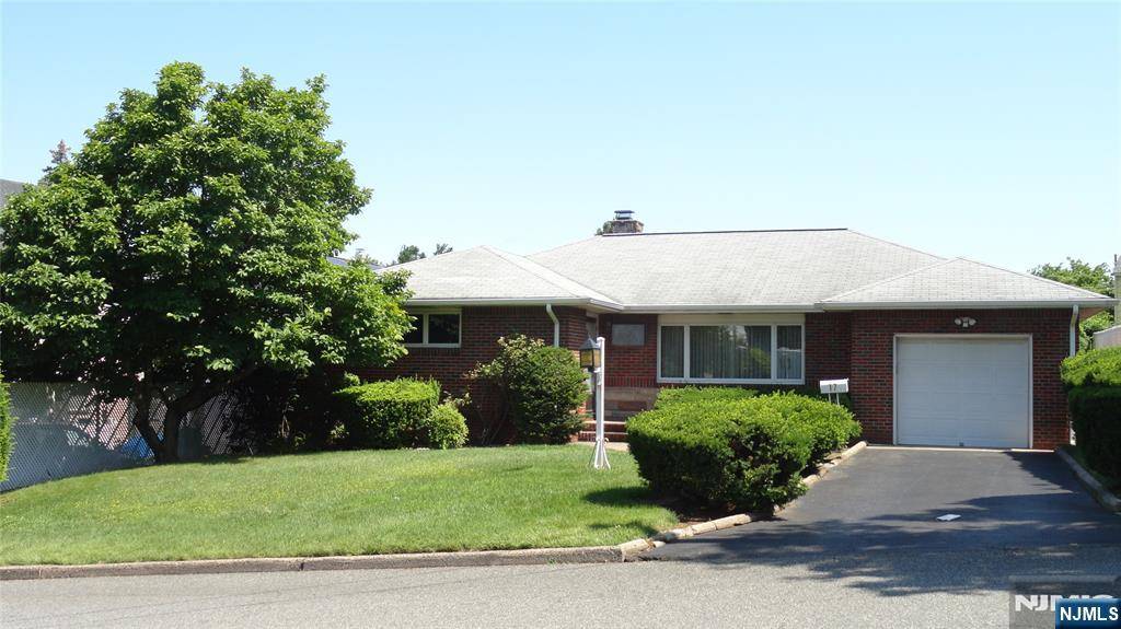 17 Gunther AVE, Lodi, NJ 07644