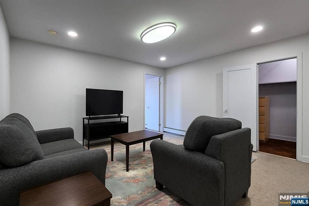 38 Newark Pompton TPKE #2, Little Falls, NJ 07424