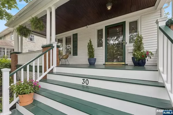 Verona, NJ 07044,30 Hillcrest TER