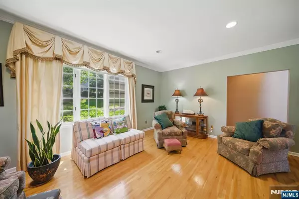 Denville Township, NJ 07834,18 Rosewood LN