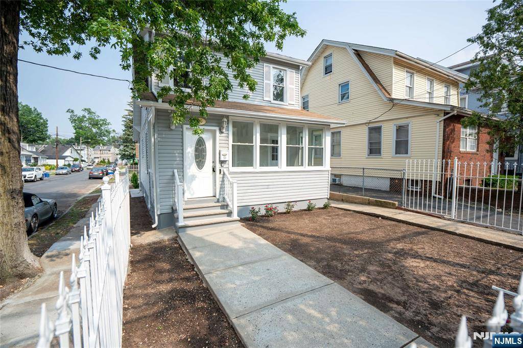 Newark, NJ 07106,190 Alexander ST
