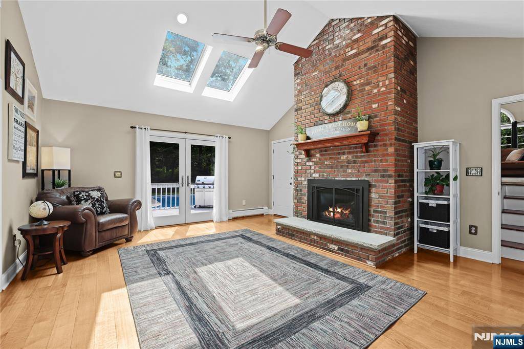 Kinnelon Borough, NJ 07405,8 Fieldstone DR