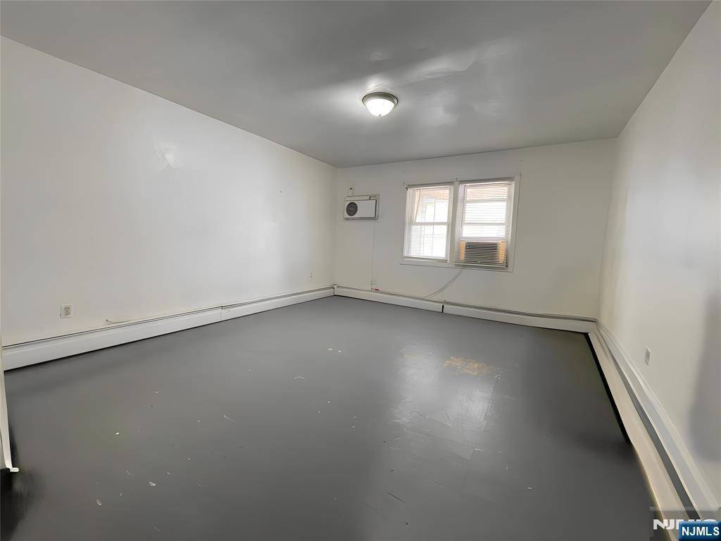 Harrison, NJ 07029,302 2nd ST #1F