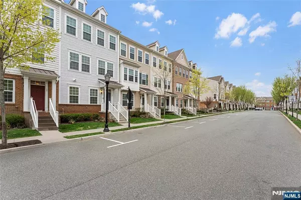 Wood Ridge, NJ 07075,70 Wesmont DR