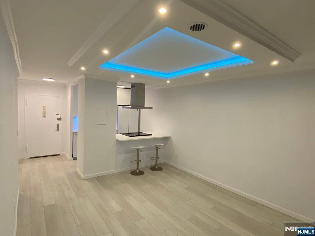 100 Manhattan AVE #1301, Union City, NJ 07087