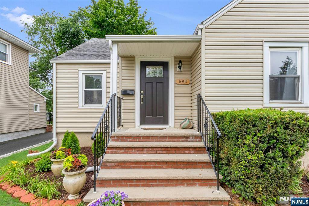New Milford, NJ 07646,684 Asbury ST