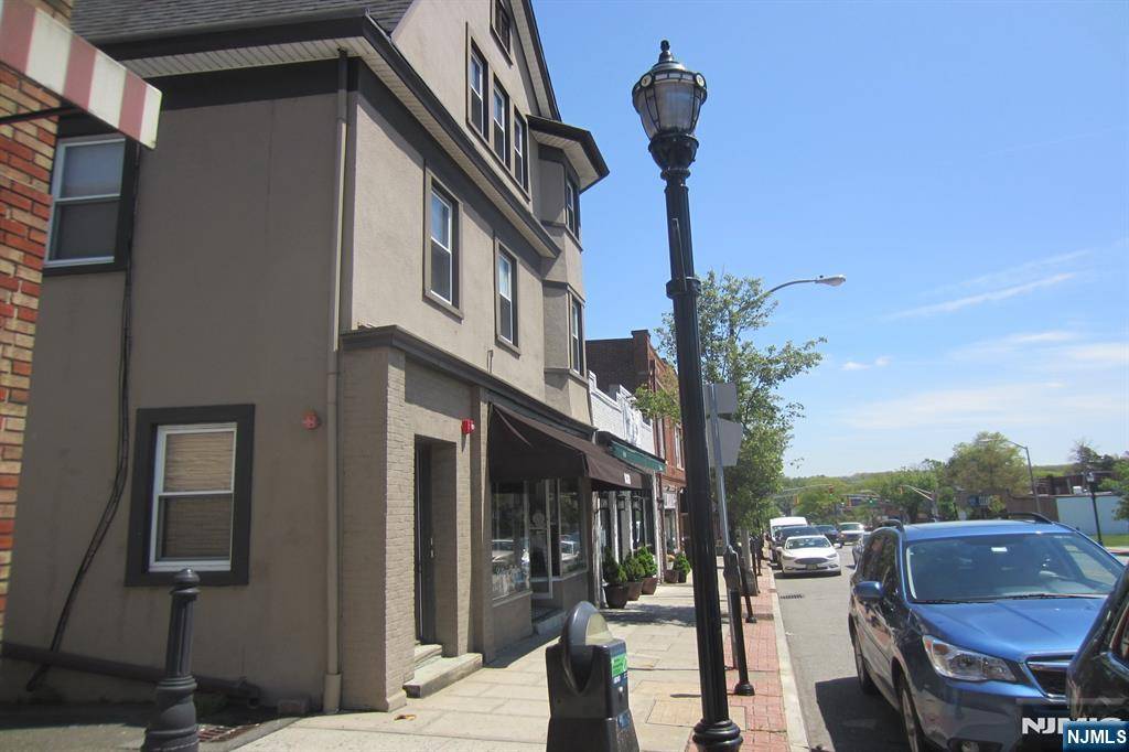 638 Bloomfield AVE #3, Verona, NJ 07044