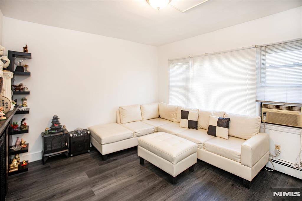 50 Westervelt AVE #1, Hawthorne, NJ 07506
