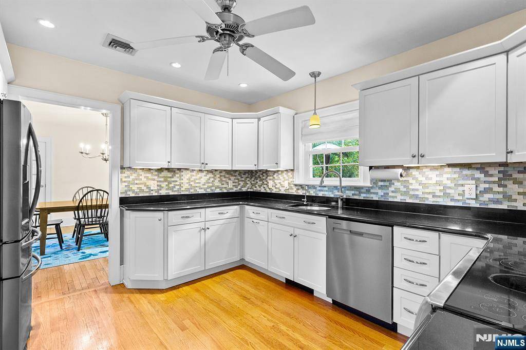 Pequannock Township, NJ 07444,25 Park AVE