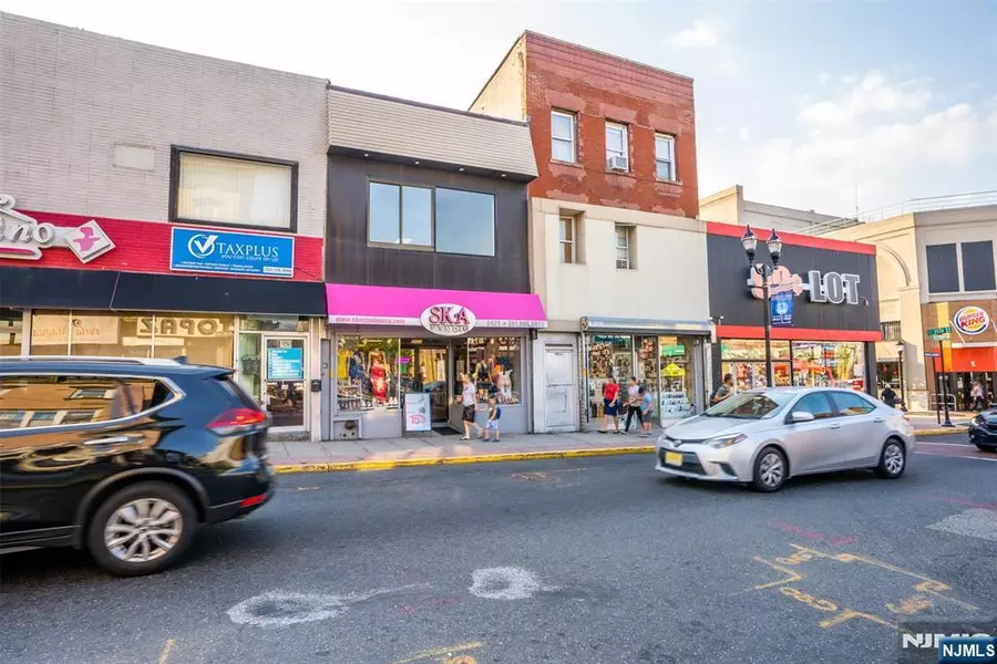 3421 Bergenline AVE, Union City, NJ 07087