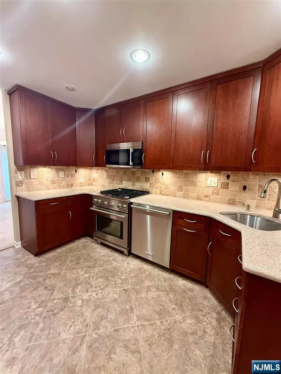 Wayne, NJ 07470,11 Coniston CT