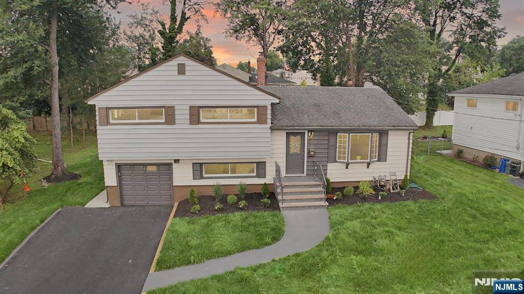 21 Valley Brook DR, Emerson, NJ 07630