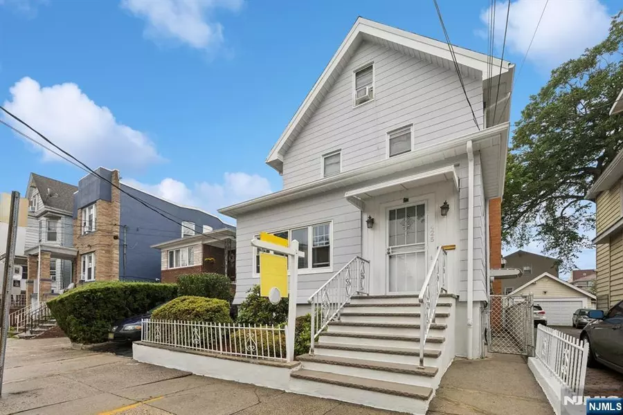 425 74th ST, North Bergen, NJ 07047