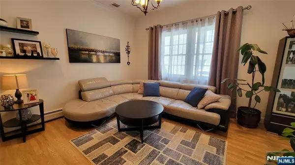 Wallington, NJ 07057,113 Wallington AVE