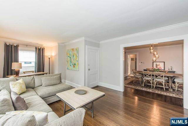 Montclair, NJ 07043,34 Oakwood AVE #2