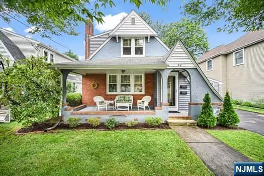 Hawthorne, NJ 07506,32 Oak PL