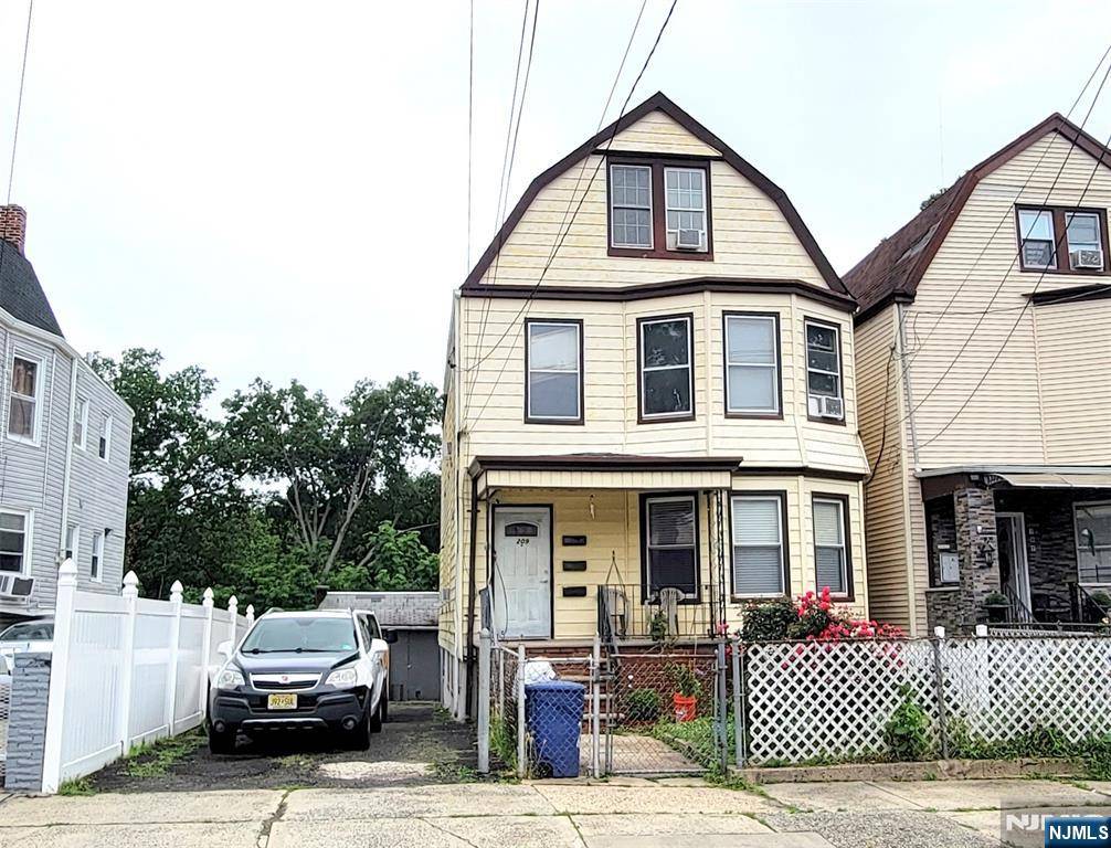 211 Sylvan AVE, Newark, NJ 07104