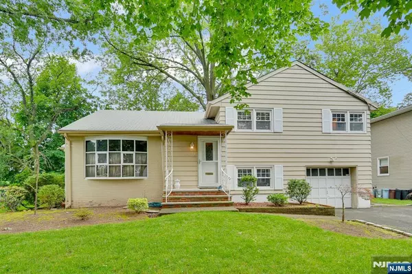 0-04 Pine AVE, Fair Lawn, NJ 07410