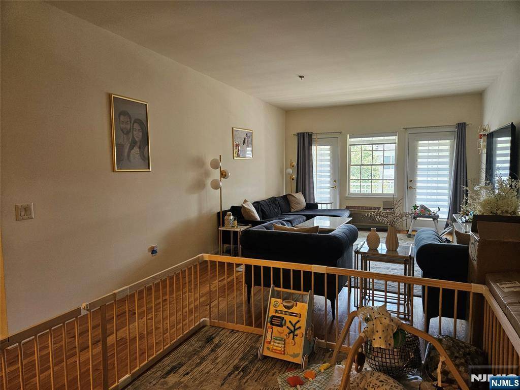 Cresskill, NJ 07626,2305 Tenakill Park DR #2305
