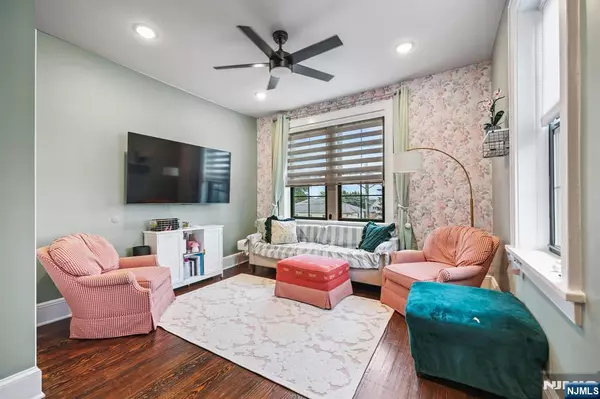 Belleville, NJ 07109,220 Passaic AVE