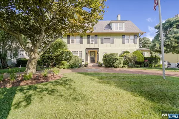 39 Pleasant PL, Kearny, NJ 07032