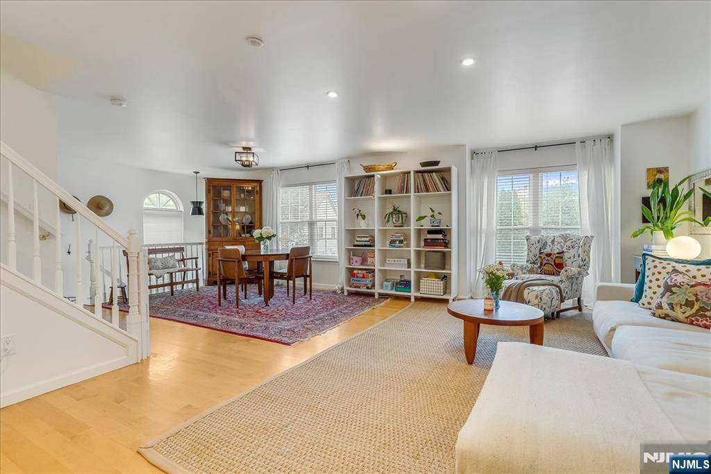 50 Pine ST #C500I, Montclair, NJ 07042