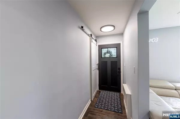 River Edge, NJ 07661,333 Kinderkamack RD