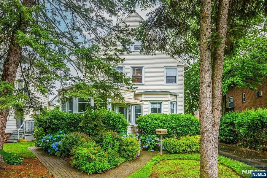 81 Grove ST #1, Montclair, NJ 07042