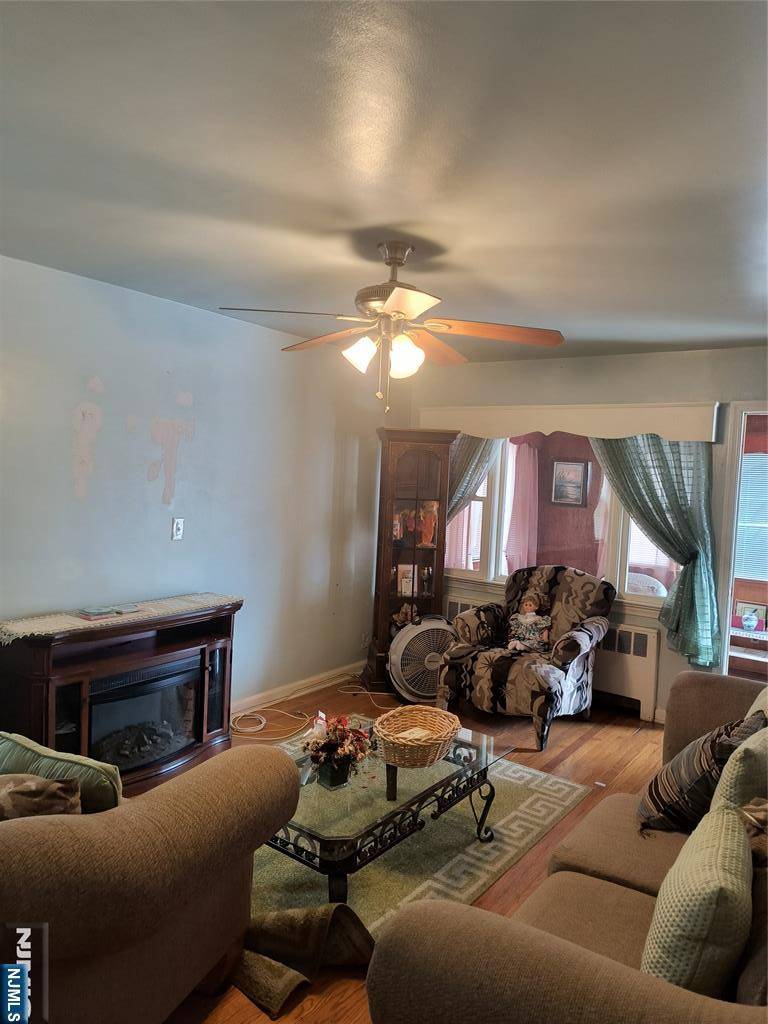 Linden, NJ 07036,201 Hussa
