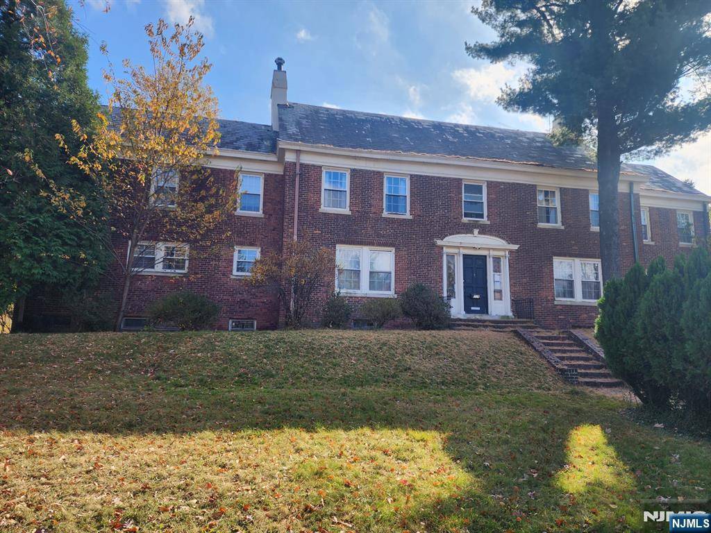 South Orange Village, NJ 07079,324 Scotland RD