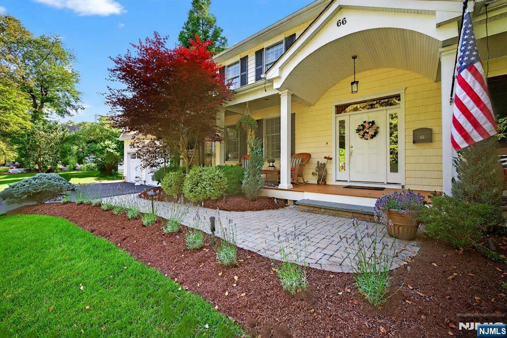 Ramsey, NJ 07446,66 Dogwood TER