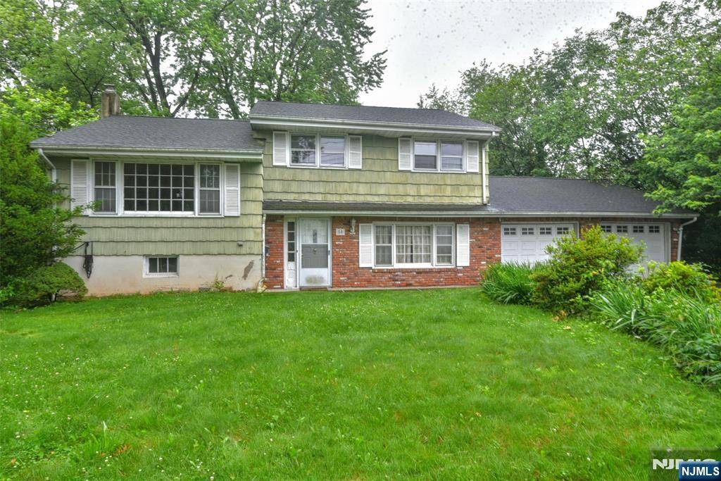 Waldwick, NJ 07463,50 Grove ST