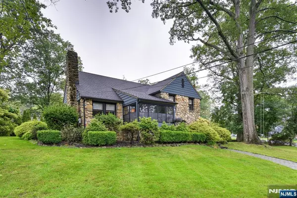 Wayne, NJ 07470,99 Chestnut DR