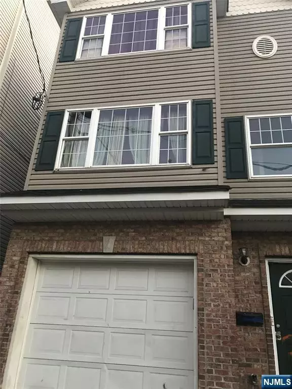 Paterson, NJ 07501,202 Harrison ST