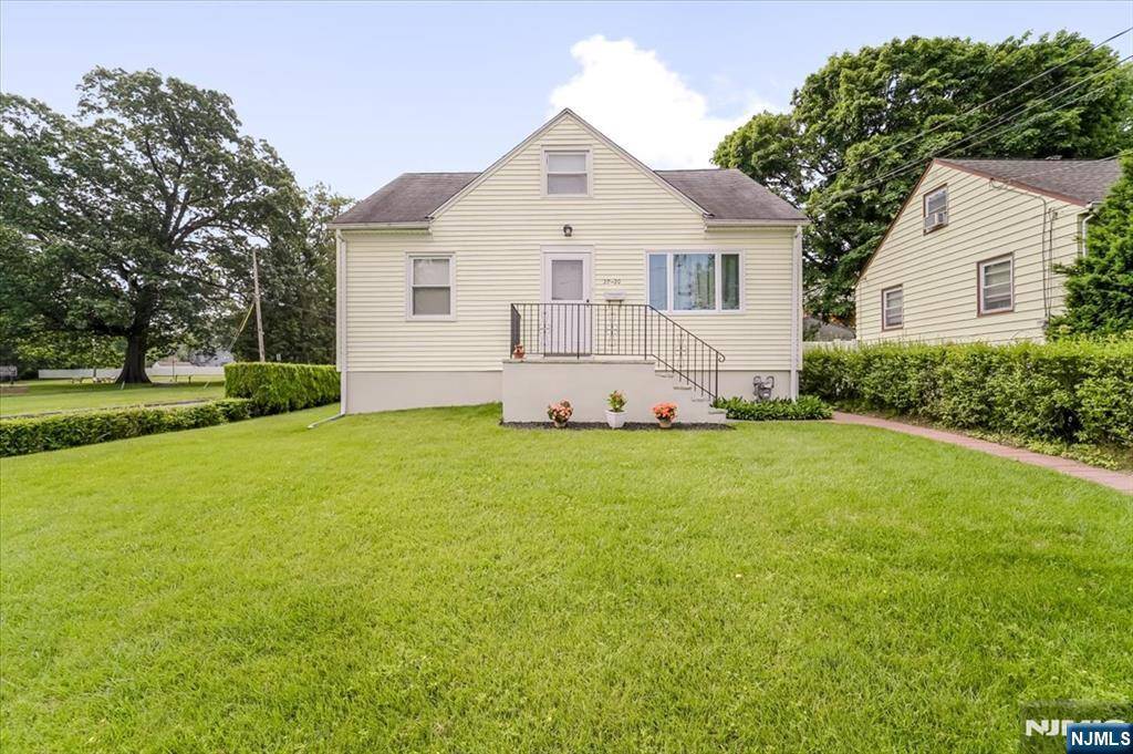 27-20 Kipp ST, Fair Lawn, NJ 07410