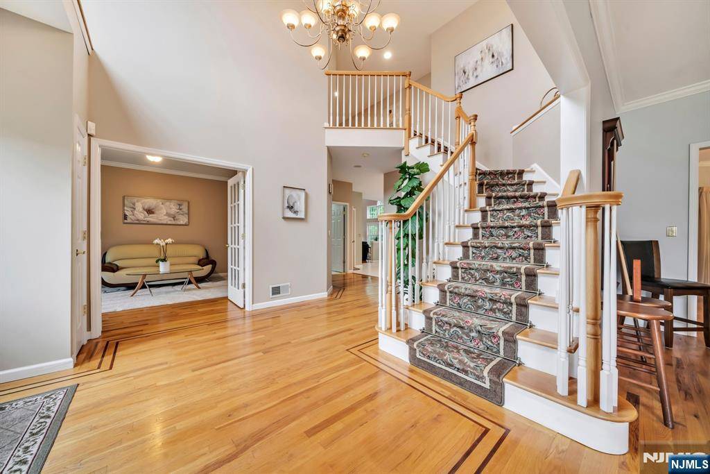 Wayne, NJ 07470,12 Jenny LN
